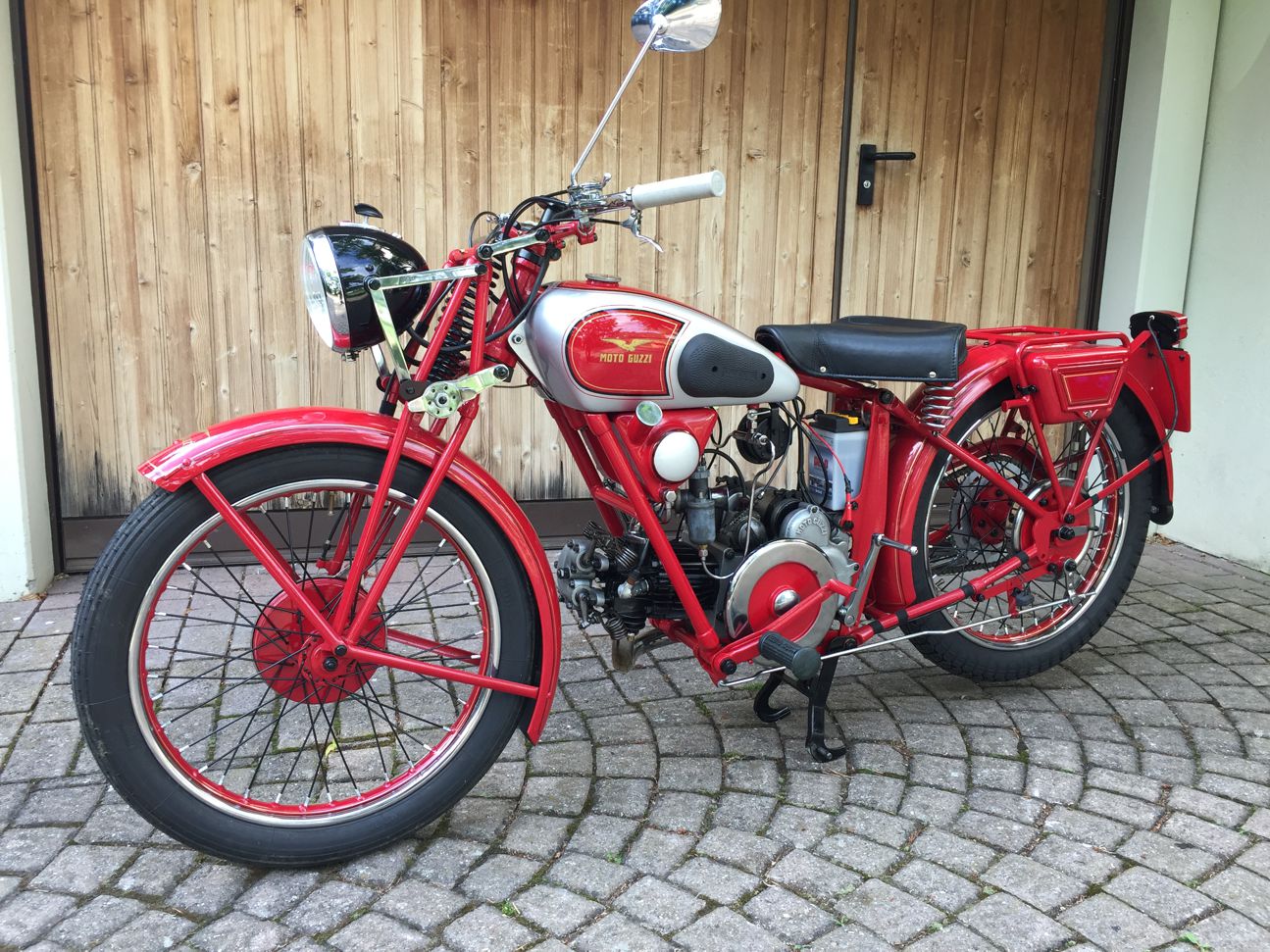 Moto Guzzi P175